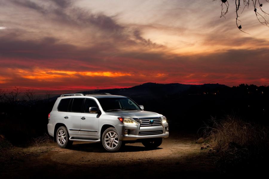  Lexus LX570 2012 года  (фото 30 из 53)